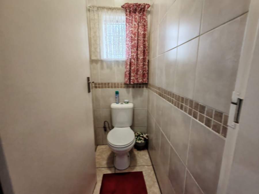 4 Bedroom Property for Sale in Sasolburg Ext 5 Free State